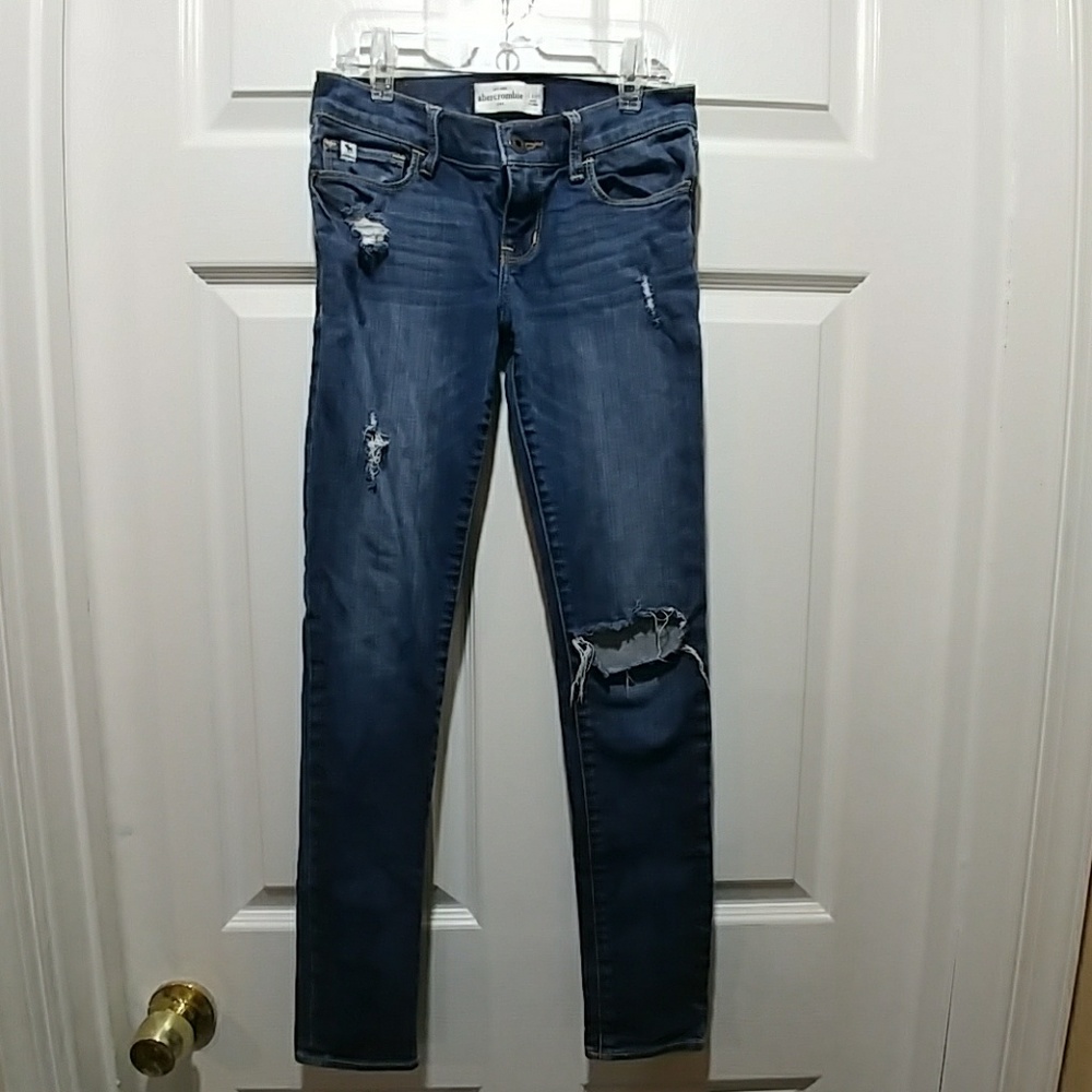 Abercrombie Kids Distressed Jeans *slim*